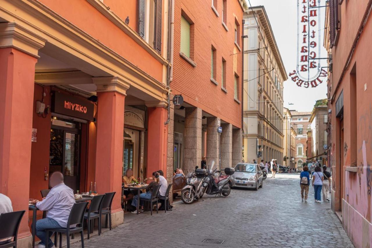 Nettuno Luxuryh - Bolognacentro Duomo Rooms And Suites 外观 照片